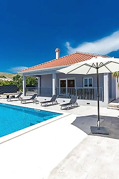 Vendeghaz Trogir - Cdc996