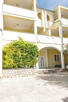 Apartments Only For Family Stara Novalja