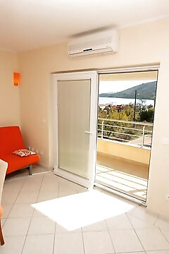 "apartmanok A Tenger Mellett Vinisce, Trogir - 5229 Vinisce"