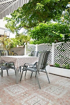 "apartmanok Parkolóhellyel Baska, Krk - 19474 Baska"