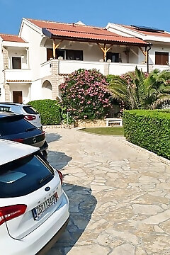 Apartments Ivo Pag