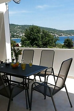 "apartmanok A Tenger Mellett Sevid, Trogir - 6024 Sevid"